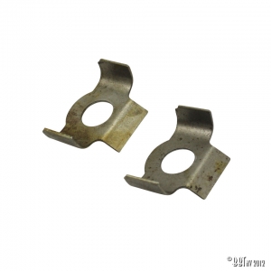 Lock plates for steeringbox mounting pair